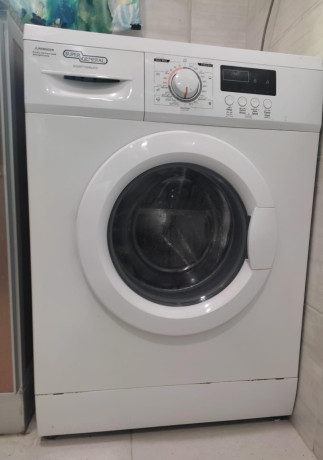 urgent-sale-washing-machine-bhd-75-expat-leaving-bahrain-big-0