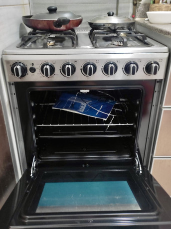 urgent-sale-gas-cooker-4-burner-expat-leaving-bahrain-big-1