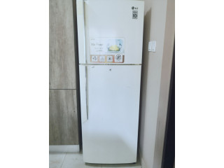 Fridge LG for sale 60 used full good condition.