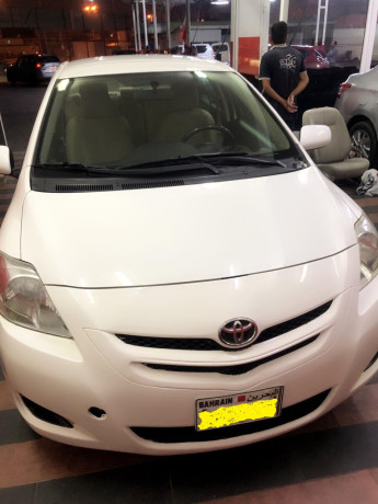 toyota-yaris-for-sale-big-1