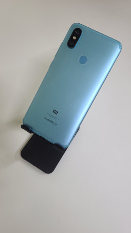 xiaomi-mi-a2-mobile-big-2