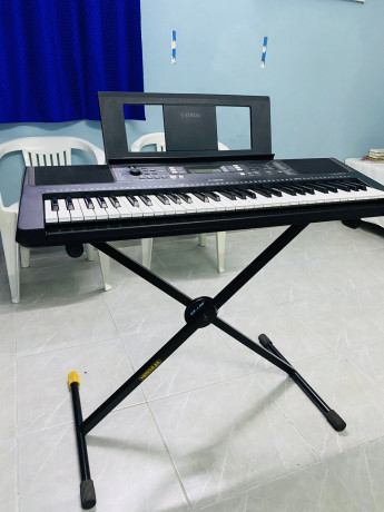 yamaha-keyboard-e363-big-1