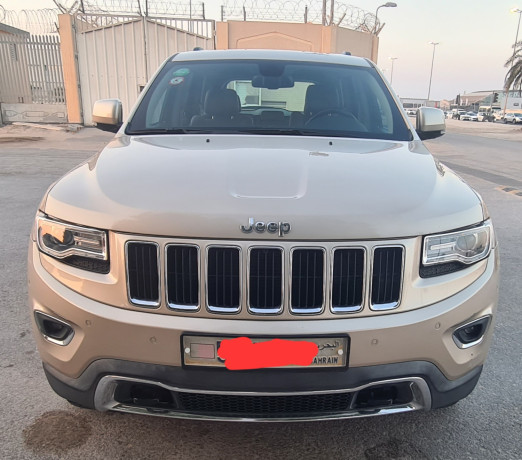 jeep-grand-cherokee-in-excellent-condition-big-0