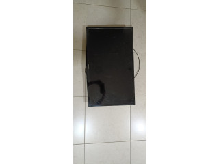 TOSHIBA 32 INCH LED TV